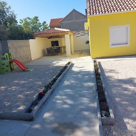 Pridraga Ferienhaus Karlo מראה חיצוני תמונה