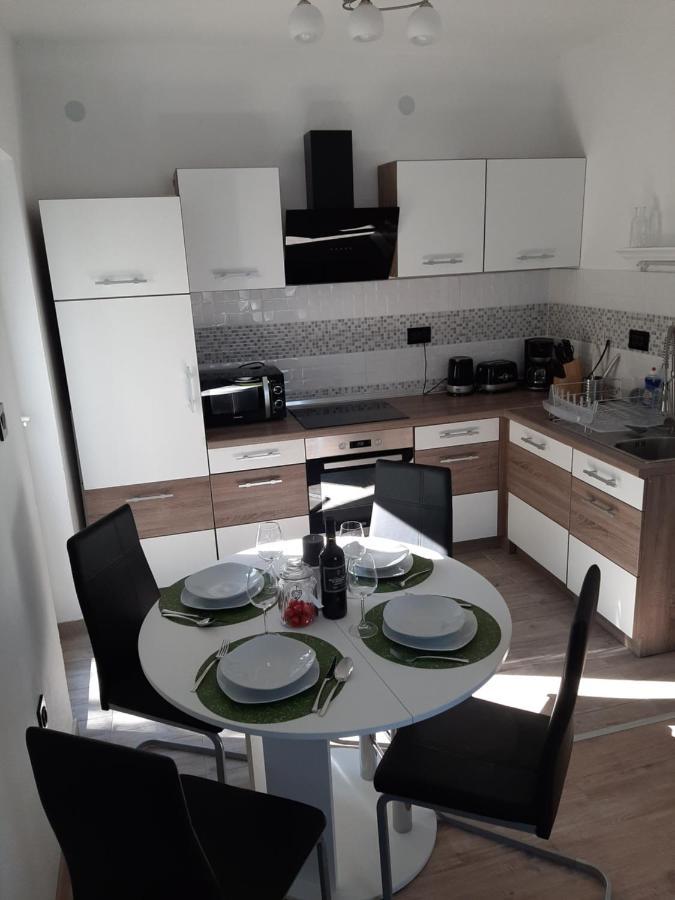 Pridraga Ferienhaus Karlo מראה חיצוני תמונה