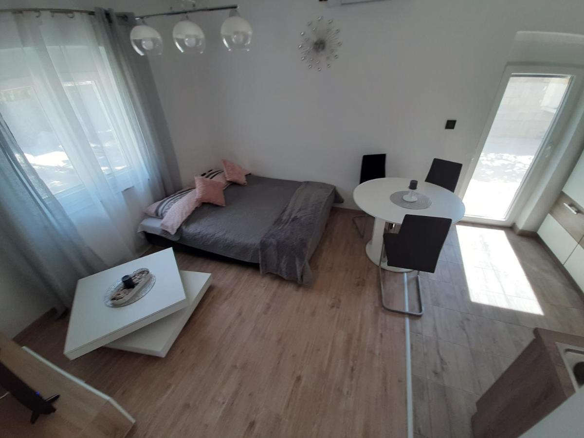 Pridraga Ferienhaus Karlo מראה חיצוני תמונה