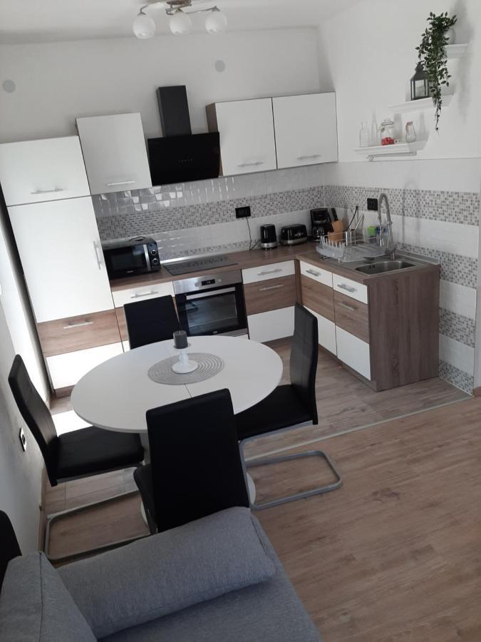 Pridraga Ferienhaus Karlo מראה חיצוני תמונה