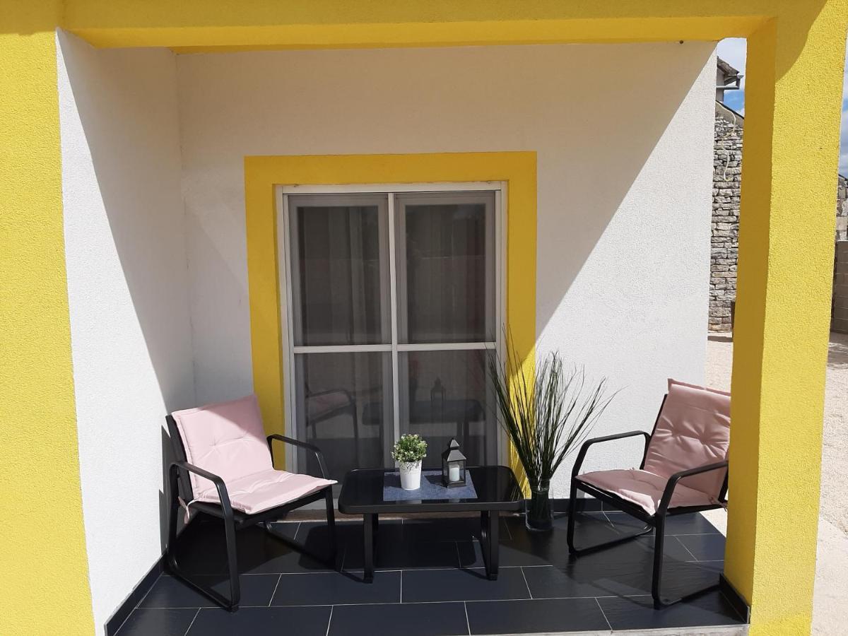 Pridraga Ferienhaus Karlo מראה חיצוני תמונה
