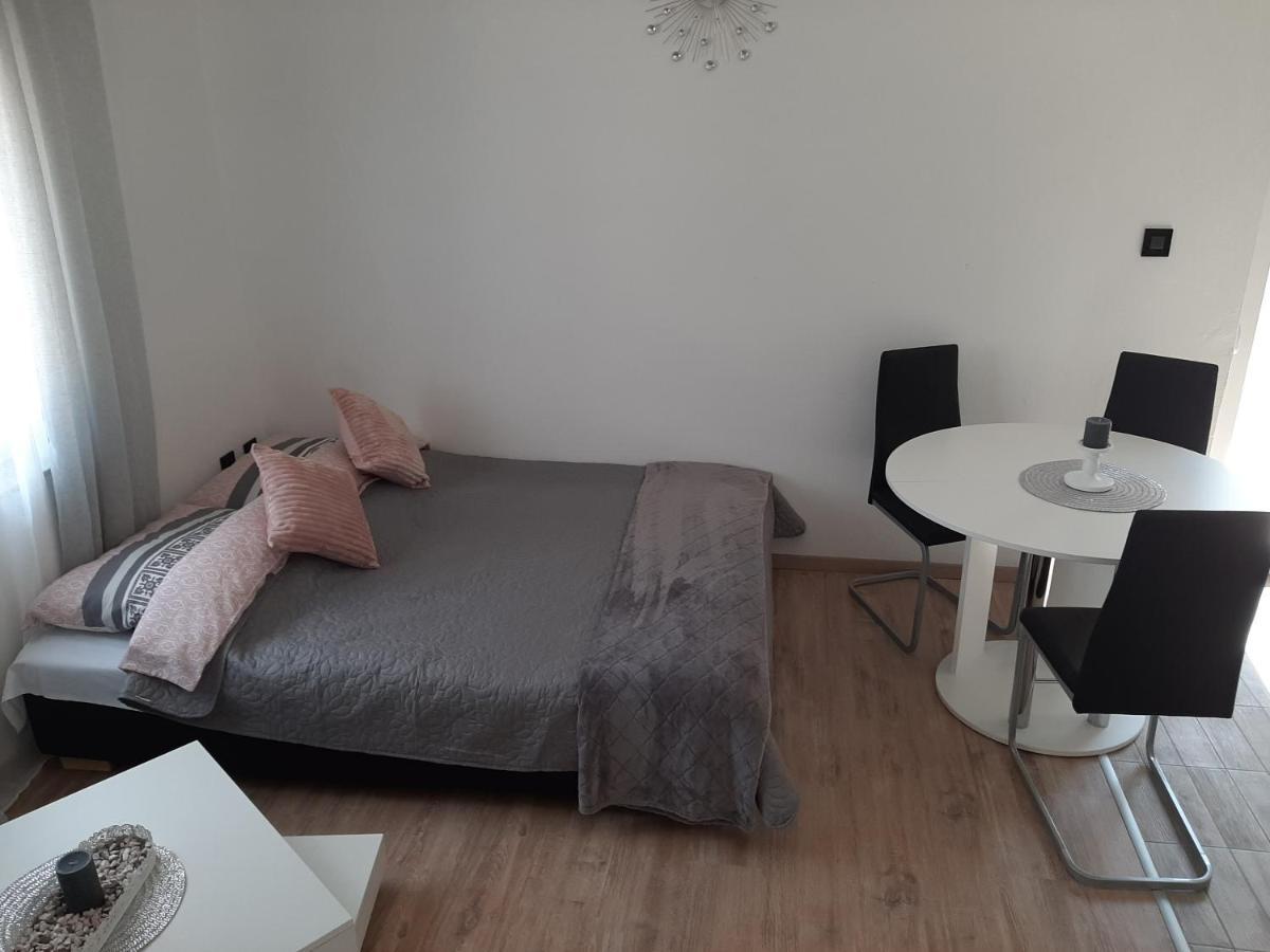 Pridraga Ferienhaus Karlo מראה חיצוני תמונה