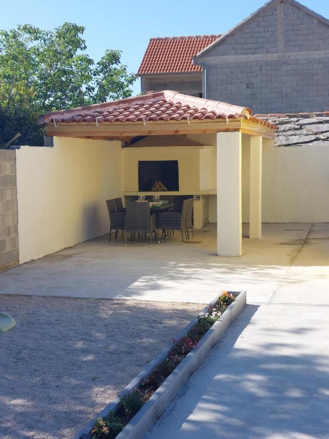 Pridraga Ferienhaus Karlo מראה חיצוני תמונה